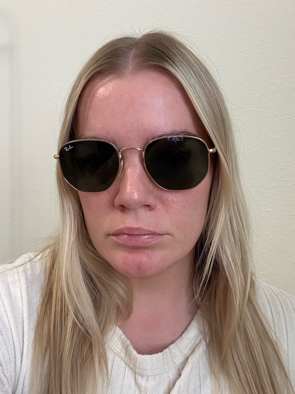 Ray-Ban Gold Frame Sunglasses with Dark Lenses - Picture 5 of 5
